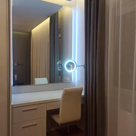 Апартаменти Gold Penthouse *